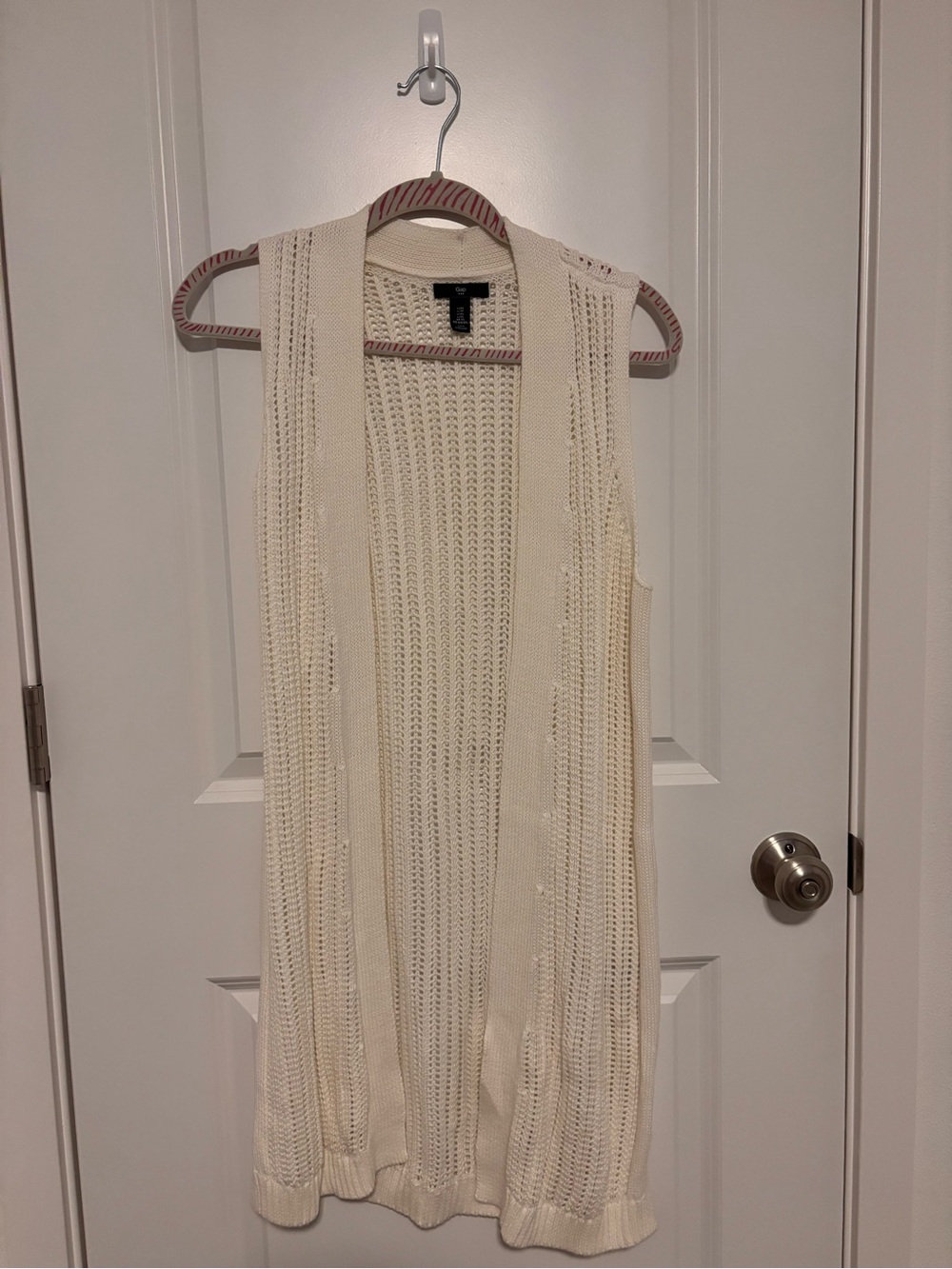 Gap Open-Front Cream Knit Sleeveless Cardigan